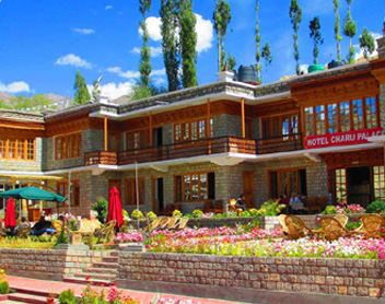 Hotel Charu Palace Leh